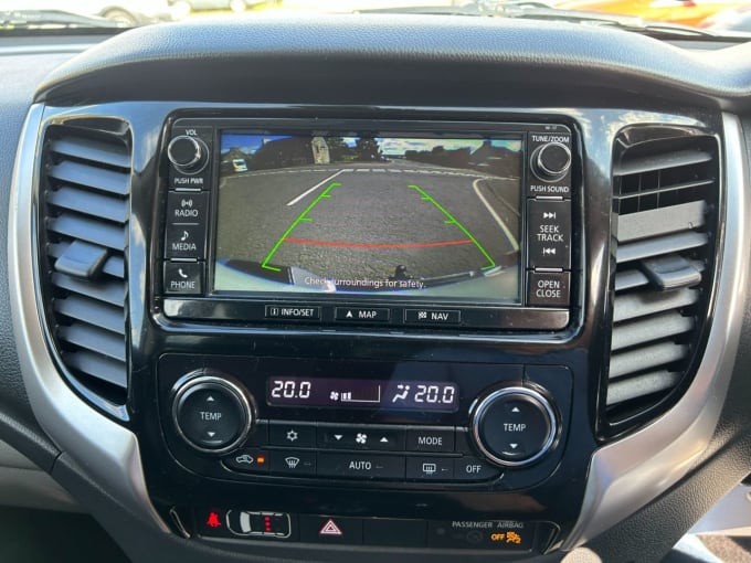 2025 Mitsubishi L200