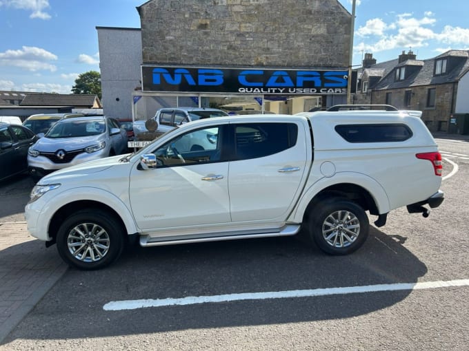 2025 Mitsubishi L200