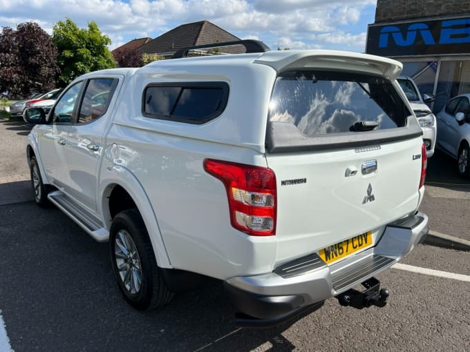 2025 Mitsubishi L200