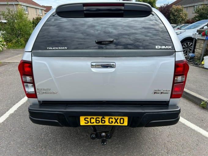 2025 Isuzu D-max