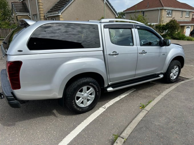 2025 Isuzu D-max