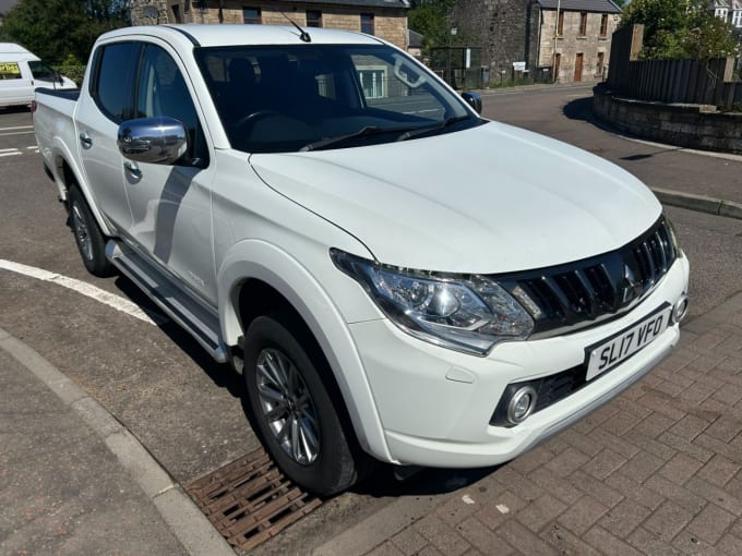 2025 Mitsubishi L200