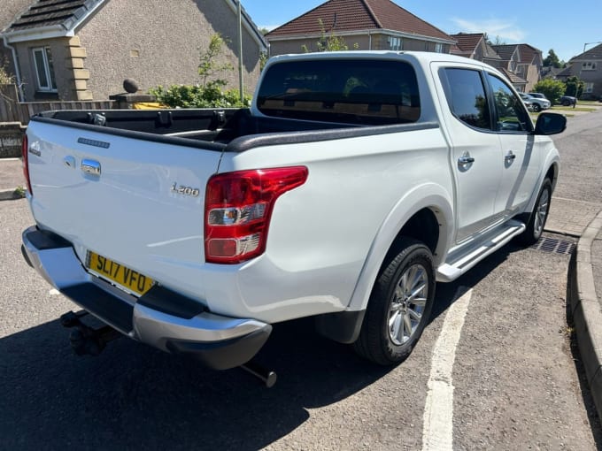 2025 Mitsubishi L200