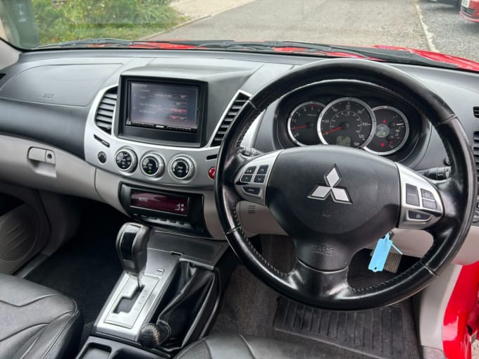 2025 Mitsubishi L200