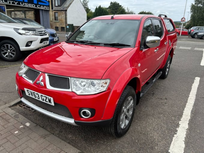 2025 Mitsubishi L200