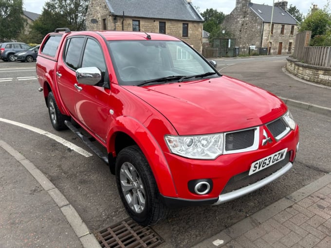 2025 Mitsubishi L200