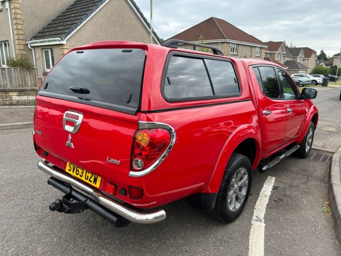 2025 Mitsubishi L200