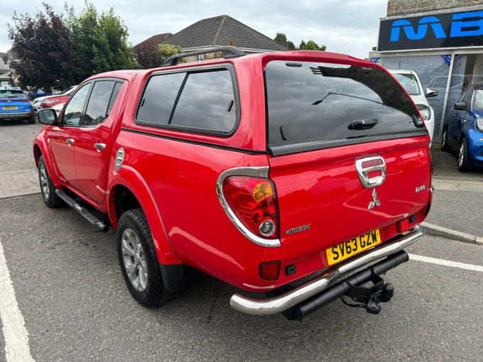 2025 Mitsubishi L200