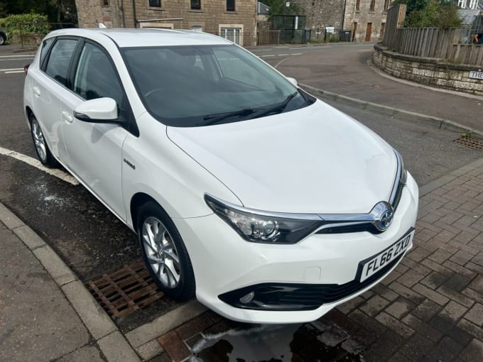 2025 Toyota Auris