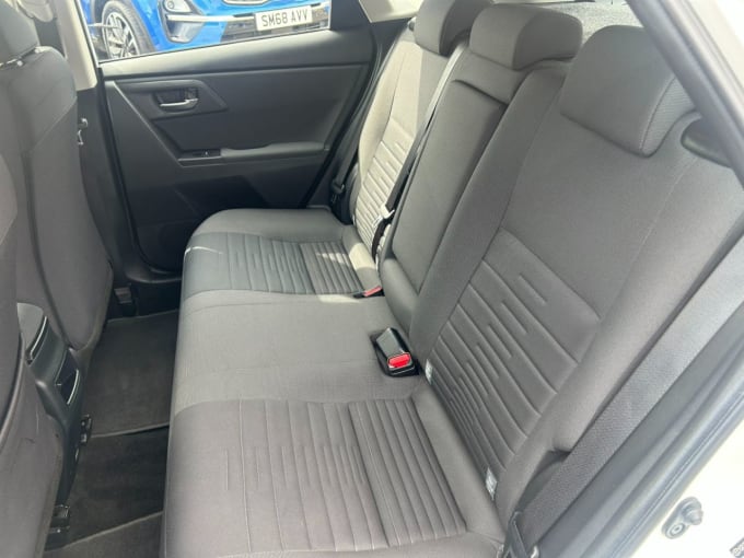 2025 Toyota Auris