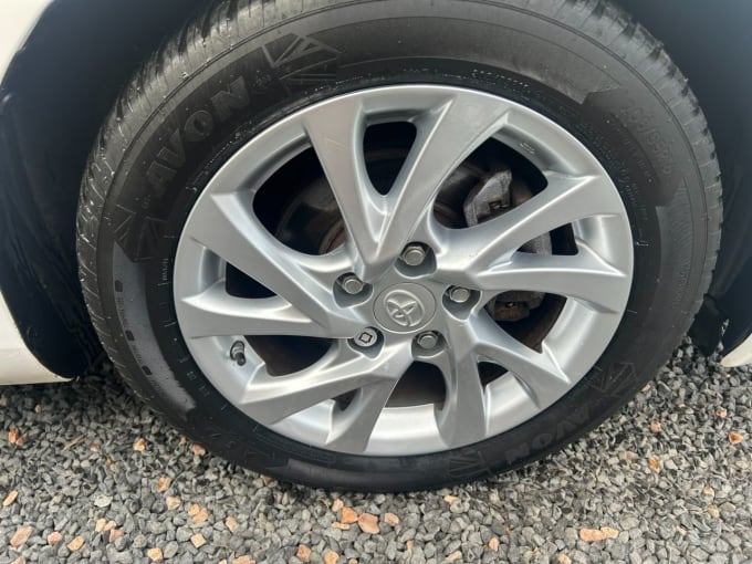 2025 Toyota Auris
