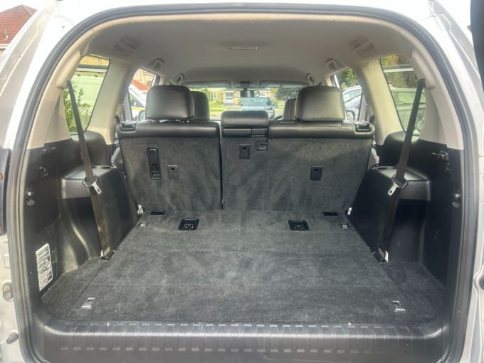 2017 Toyota Land Cruiser