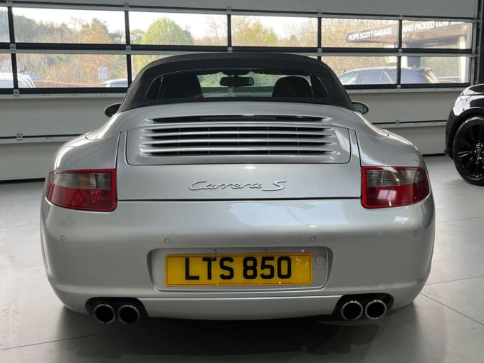 2025 Porsche 911