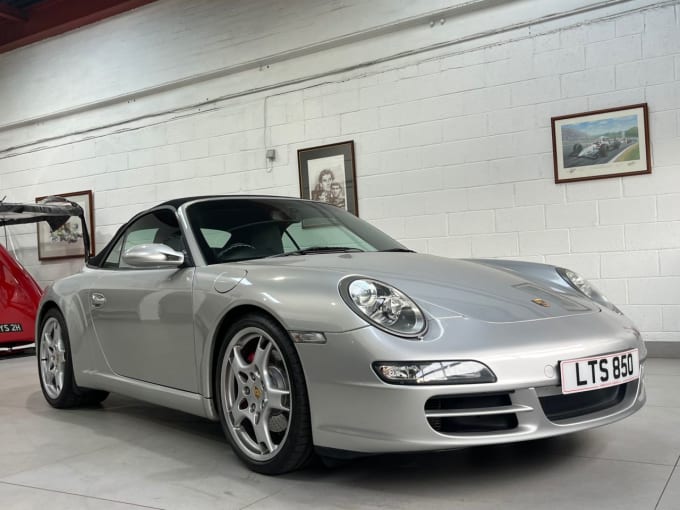 2025 Porsche 911