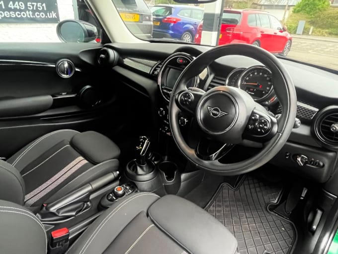2025 Mini Hatch
