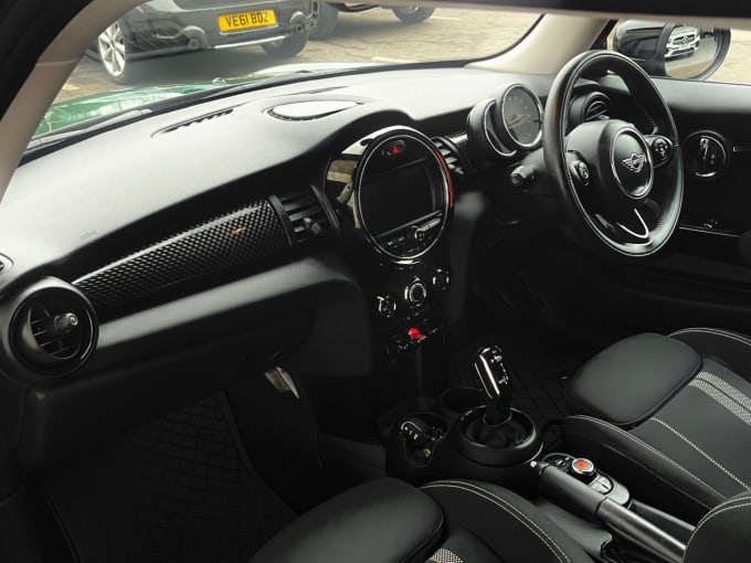 2025 Mini Hatch