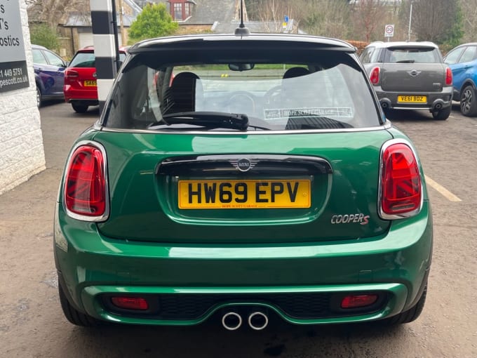 2025 Mini Hatch