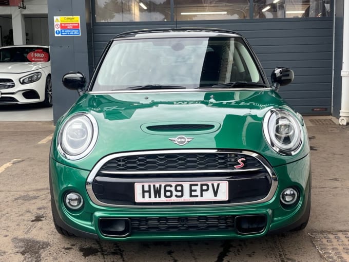 2025 Mini Hatch