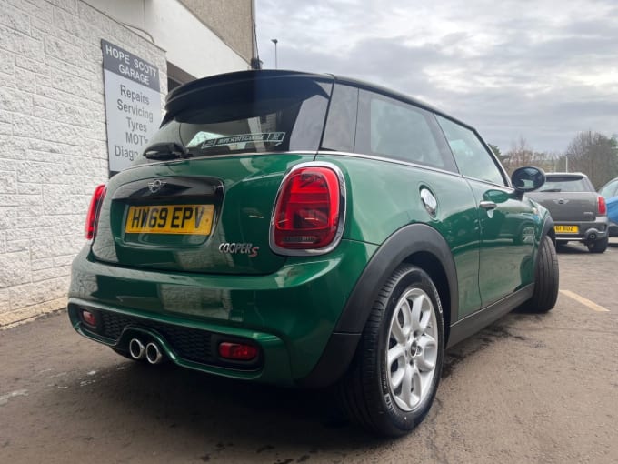 2025 Mini Hatch