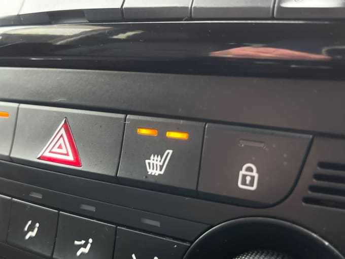 2025 Kia Venga