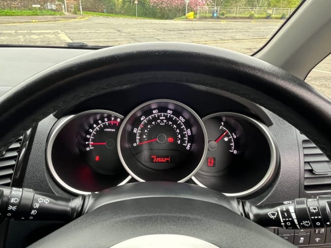 2025 Kia Venga