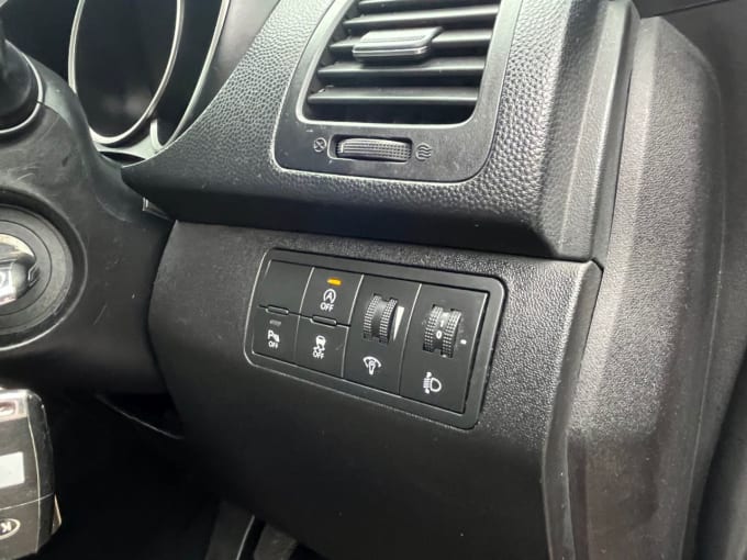 2025 Kia Venga
