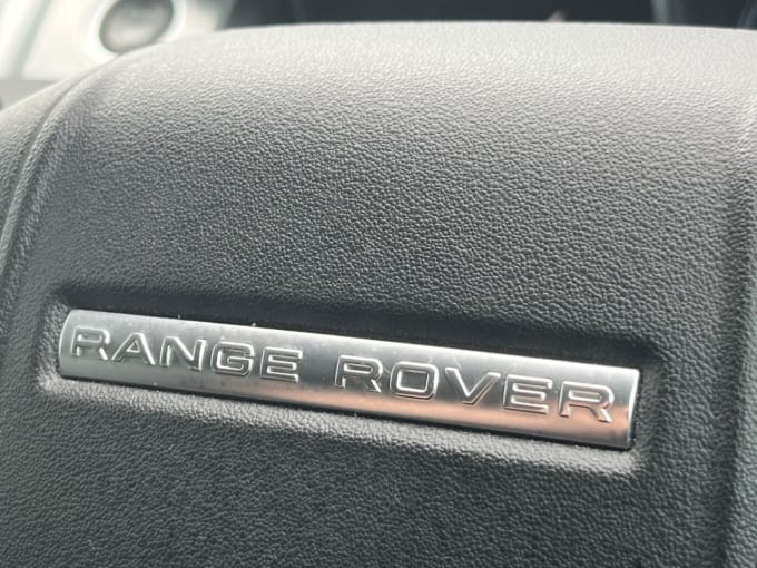 2025 Land Rover Range Rover Evoque