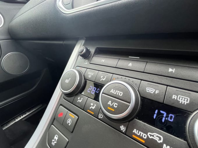 2025 Land Rover Range Rover Evoque