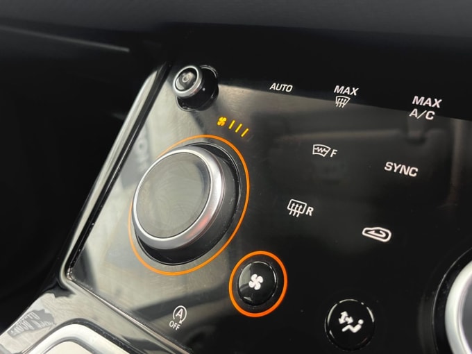 2025 Land Rover Range Rover Evoque