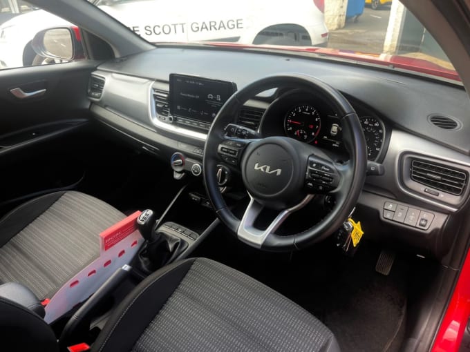 2025 Kia Stonic