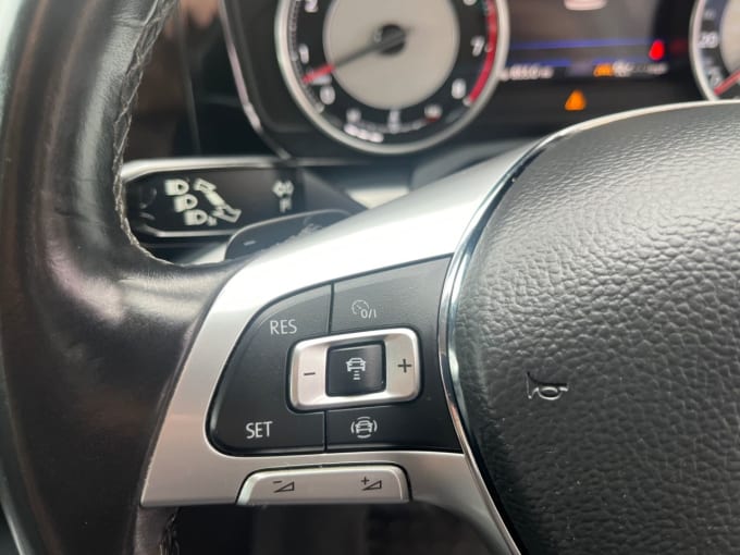2025 Volkswagen Touareg