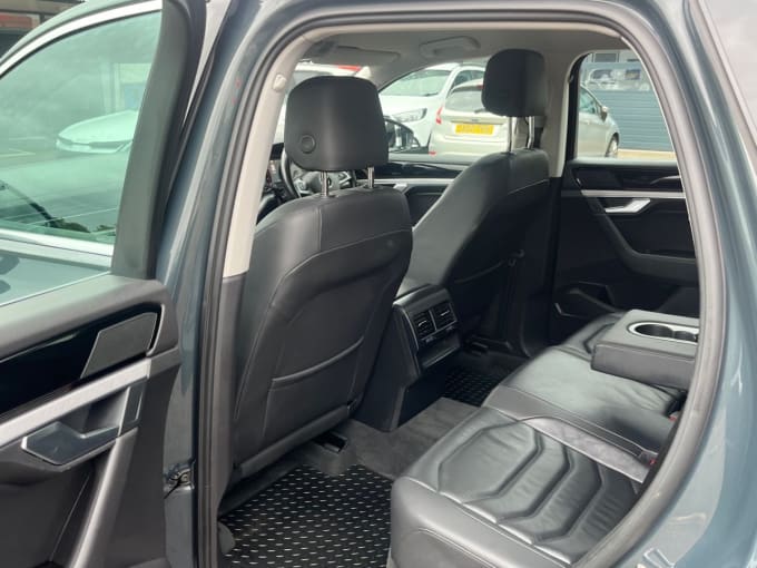 2025 Volkswagen Touareg