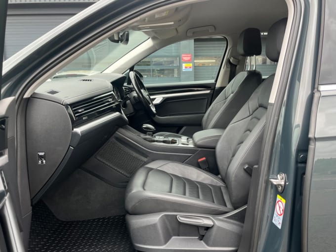 2025 Volkswagen Touareg