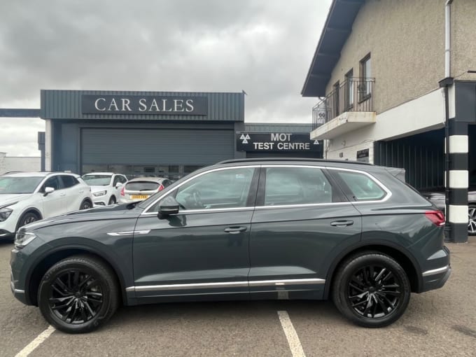 2025 Volkswagen Touareg