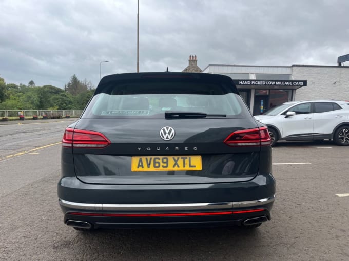 2025 Volkswagen Touareg