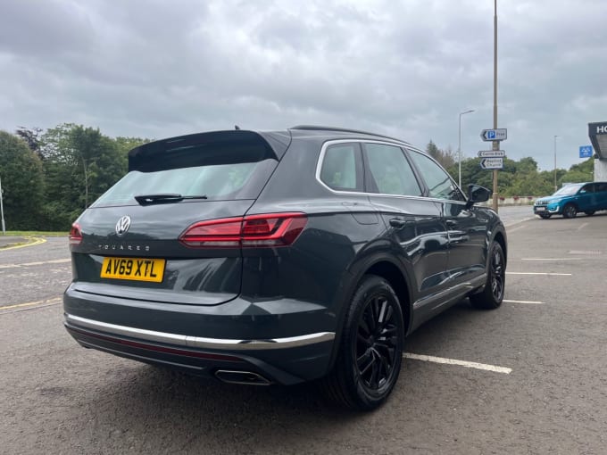 2025 Volkswagen Touareg