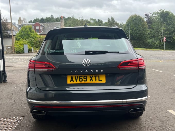 2025 Volkswagen Touareg