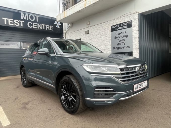 2025 Volkswagen Touareg