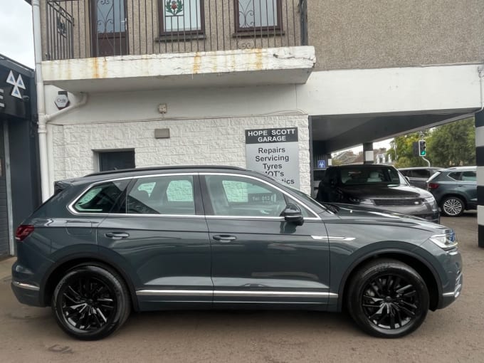 2025 Volkswagen Touareg
