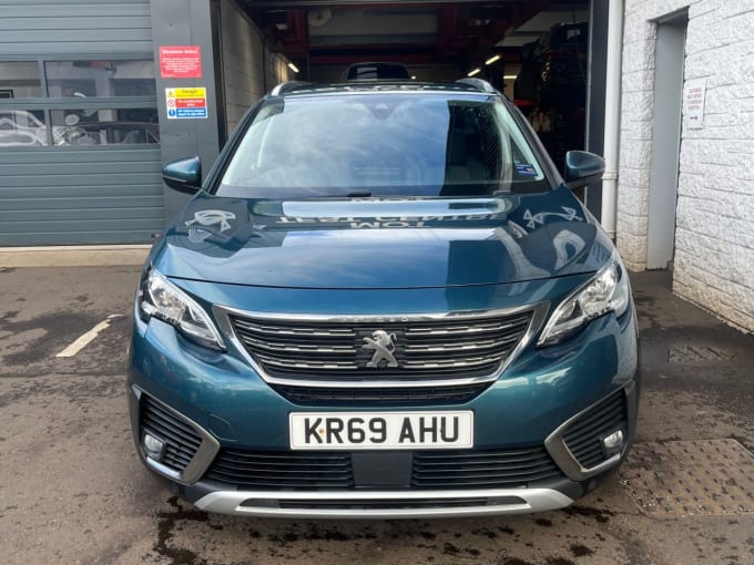 2025 Peugeot 5008