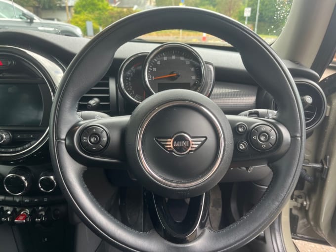 2025 Mini Hatch