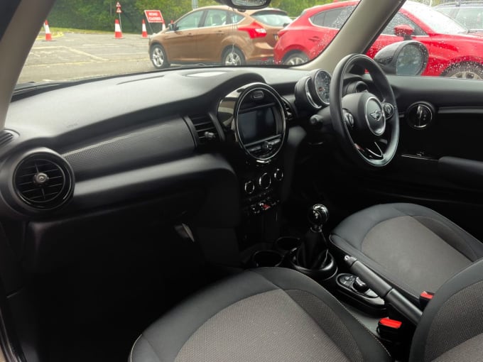 2025 Mini Hatch