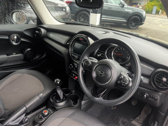 2025 Mini Hatch