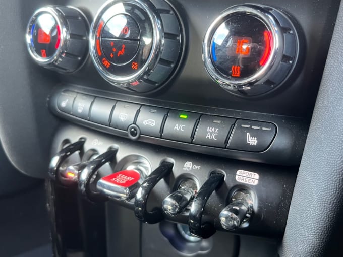 2025 Mini Hatch