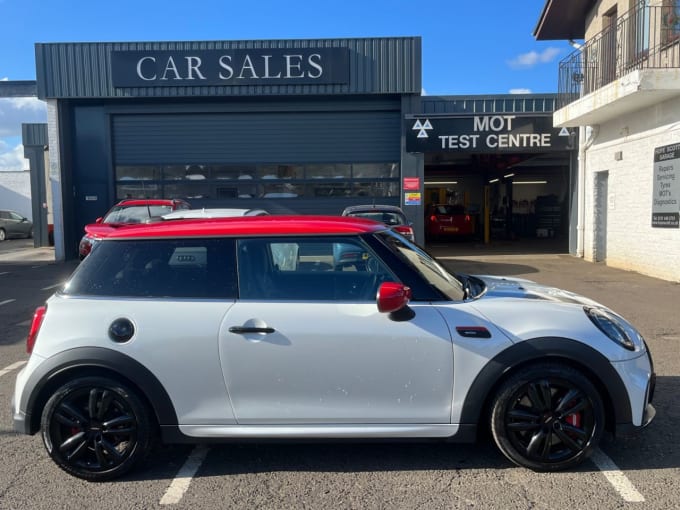 2025 Mini Hatch