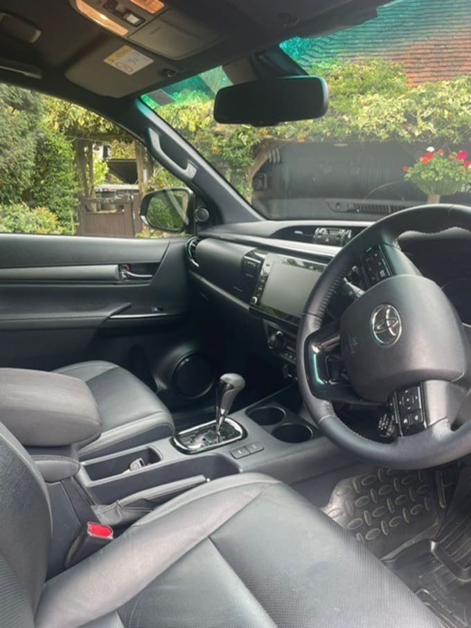2025 Toyota Hi-lux
