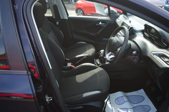 2025 Peugeot 208