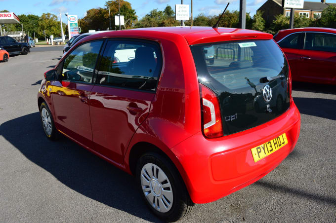 2025 Volkswagen Move Up
