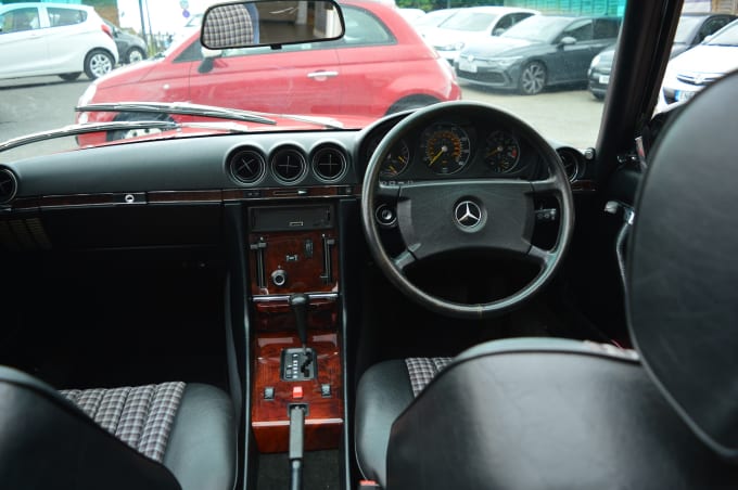 2025 Mercedes-benz 300