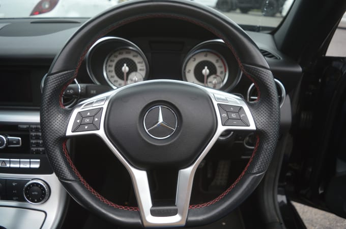 2025 Mercedes-benz Slk